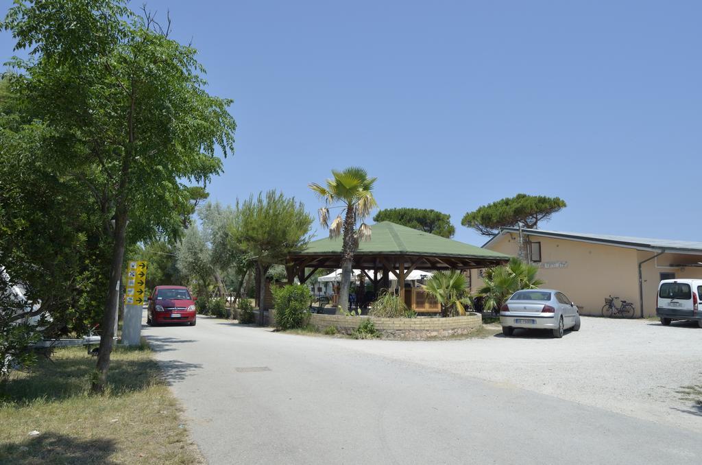 Camping La Pineta Porto Recanati Exterior foto