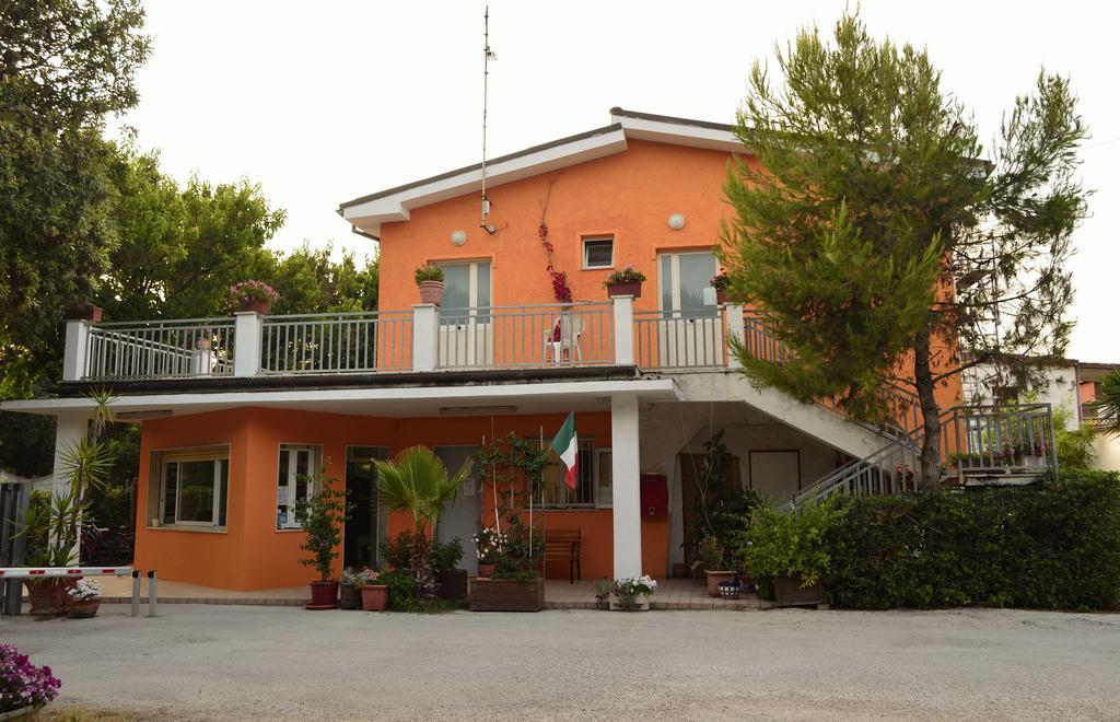 Camping La Pineta Porto Recanati Exterior foto